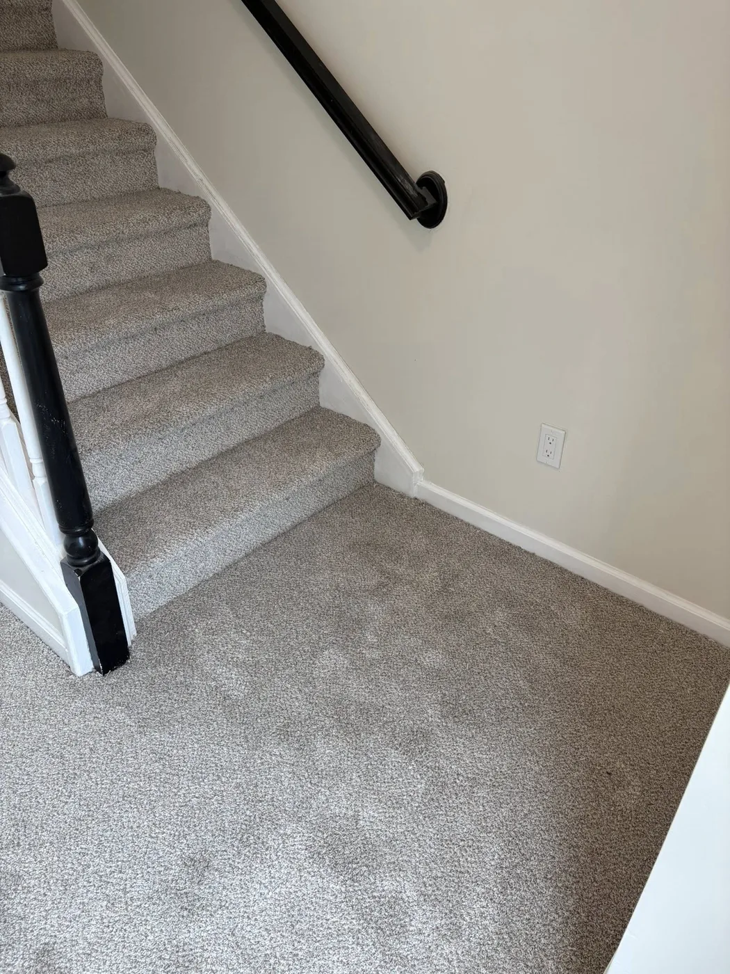 Gray carpet stair install